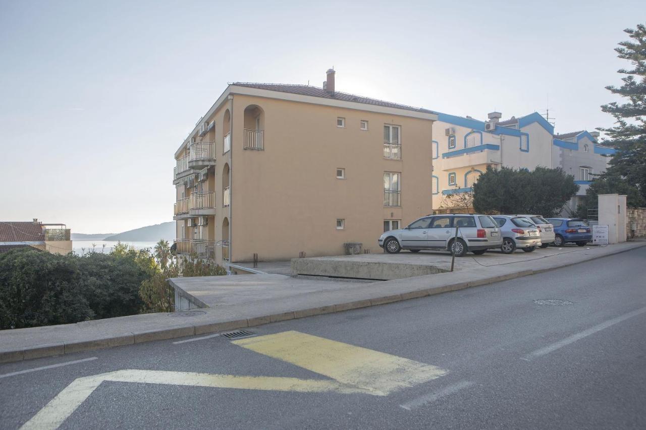 Apartments Lux Milano, Savina,Herceg-Novi Herceg Novi Bagian luar foto